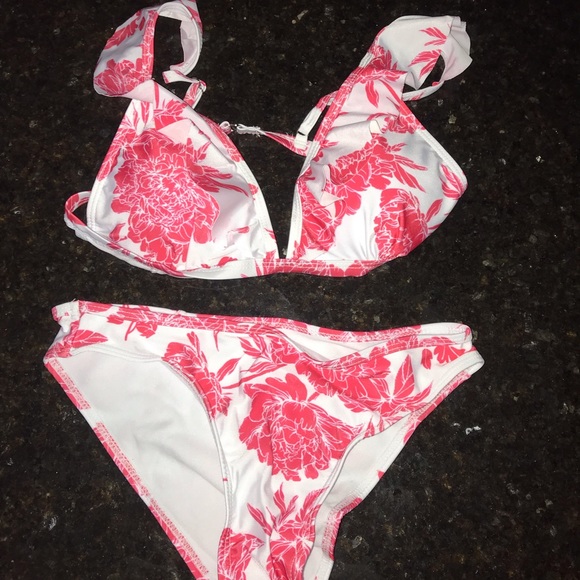 Zaful Other - Ruffled strapped bikini